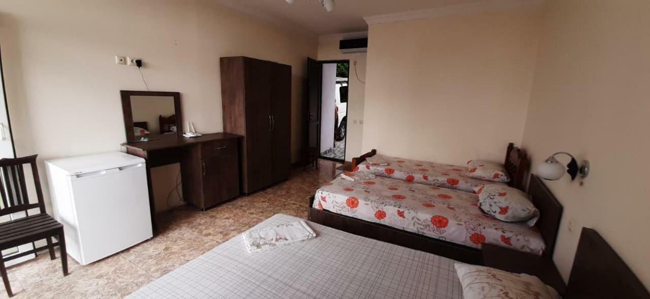 קבריאטי Badu Guest House מראה חיצוני תמונה